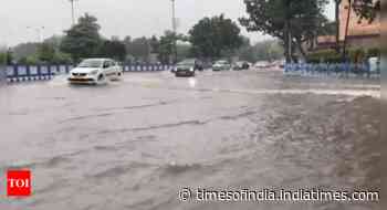 Kolkata faces severe waterlogging as Cyclone Dana brings torrential rain