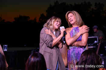 See an emotional Hoda join Rachel Platten on stage to sing 'Fight Song' at her Making Space retreat