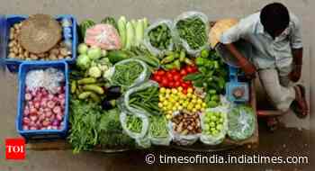 Cyclonic storms and heavy rain surge vegetable prices in Kolakata