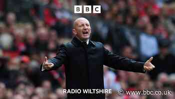 Ian Holloway replaces Mark Kennedy at Swindon Town