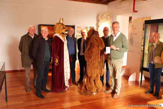 Tijdelijke tentoonstelling ‘Hangen met de Vos’ geopend in Uilenspiegel Damme