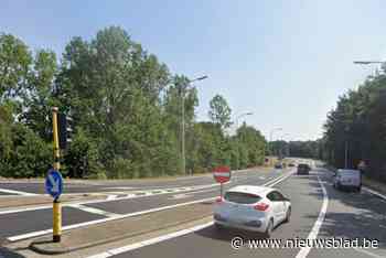 Vrachtwagen in panne op afrit van E314 in Houthalen