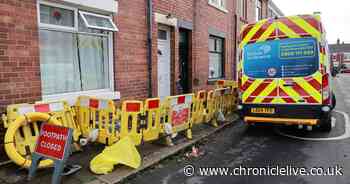 Gas engineers and firefighters evacuate Wallsend street after gas leak at home