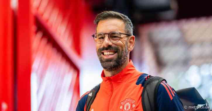 Ruud van Nistelrooy deletes controversial photo hours after Man Utd appointment