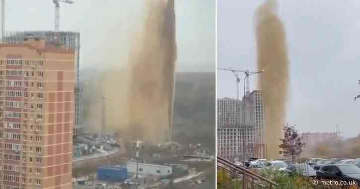 Fountain of faeces explodes higher than a 18-storey building in Moscow