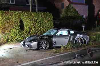 Porsche gecrasht in Zoersel: passagier in kritieke toestand, gevluchte bestuurder intussen terecht