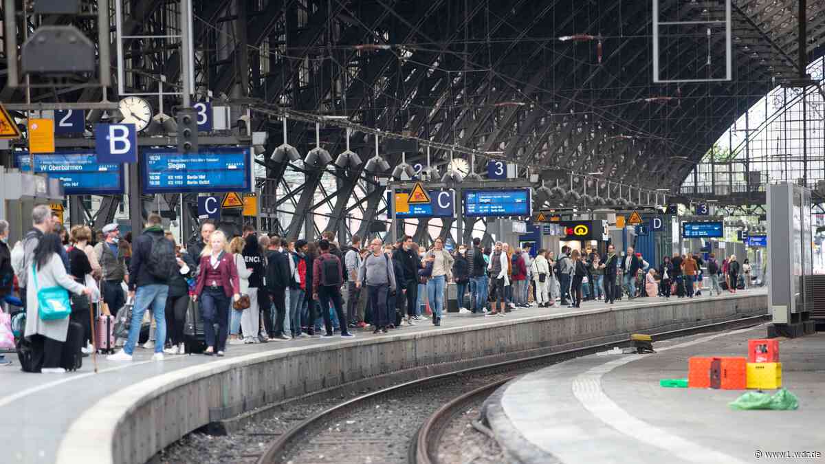 Was schützt vor einem Sturz aufs Gleis?