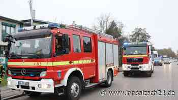 Schwarze Rauchsäule über Waldkraiburg ruft Feuerwehr auf den Plan