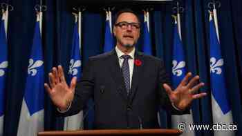 Quebec pauses key immigration programs for permanent residents