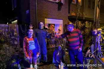 IN BEELD. Zou jij hier durven aanbellen voor Trick Or Treat?: een guillotine, een galg en Freddy Kruger in de griezeligste tuin van Bornem