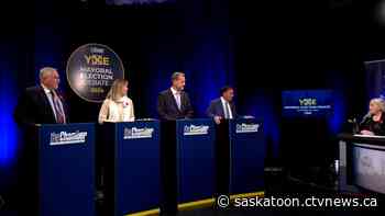 Saskatoon mayor hopefuls square off in debate ahead of civic election