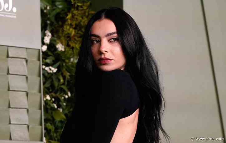 Charli XCX confirmed as host and performer on ‘SNL’ next month: “Oh fuck”