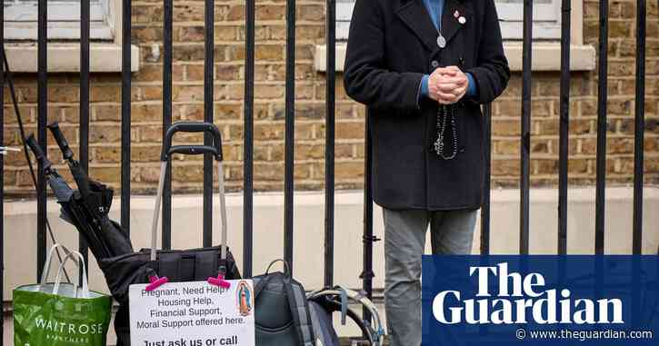 Anti-abortion activists set up outside clinic ‘safe zones’ on first day of new law in England