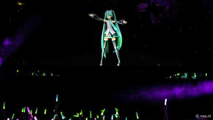 Duizenden fans in Amsterdam voor hologrampopster Hatsune Miku