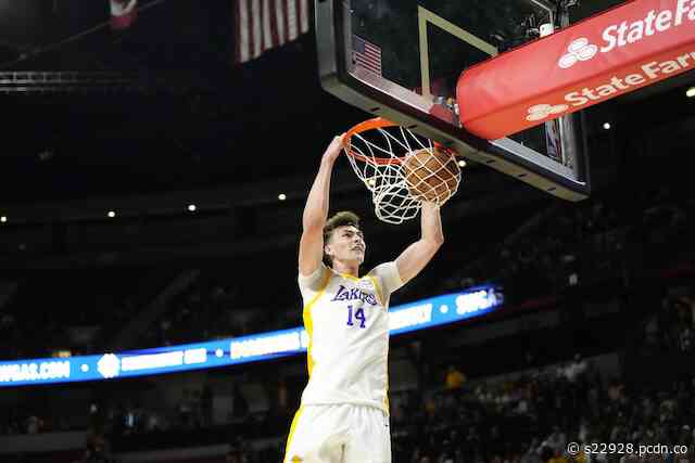 Lakers News: Colin Castleton Signs Two-Way Contract With Grizzlies