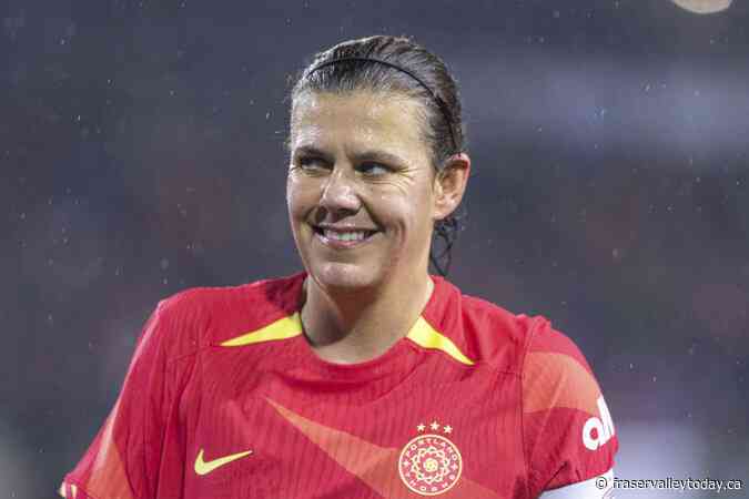 Canada’s Sinclair scores in her retirement match and the Thorns down Angel City 3-0