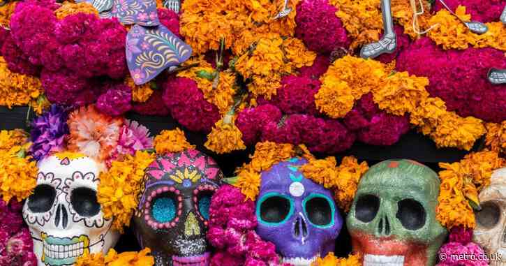 What is Day of the Dead? Día de los Muertos greetings, poems and quotes