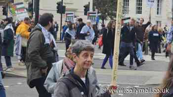 Met police refuse to arrest protestor carrying sign glorifying dead Hamas leader Yahya Sinwar