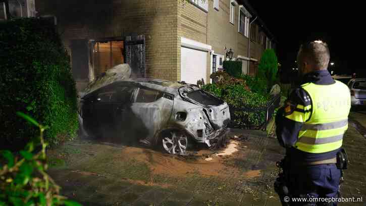 Na explosie in huis gaat nu auto in vlammen op, overslaan vuur voorkomen