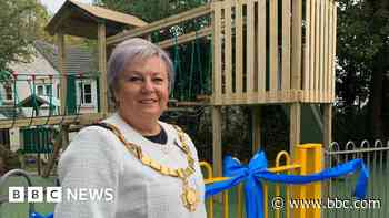 New play areas for children open in Saltash