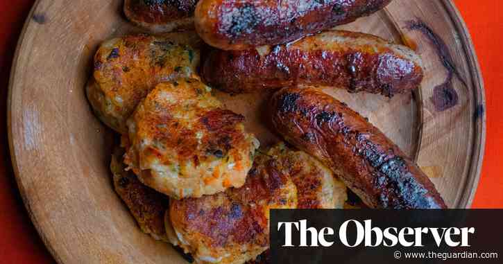 Nigel Slater’s recipes for sausages and kimchi potato cakes, and spiced apple juice and chilli cheese biscuits