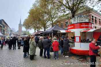 Jaarmarkt in Niel verdrijft kilte en mist