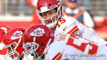 Chiefs vs. Buccaneers NFL props, AI prediction, SGP, Monday Night Football picks: Patrick Mahomes over 0.5 INT