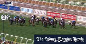 Melbourne Cup final 200 metres