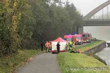 Wagen rijdt kanaal in, levenloos lichaam  bestuurder teruggevonden