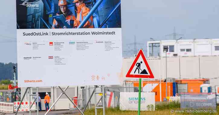 Erste Kabel für Stromtrasse SuedOstLink in Bayern verlegt