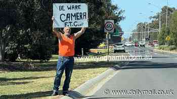 Aussie tradie praised for roadside speed camera sign: 'God's work'