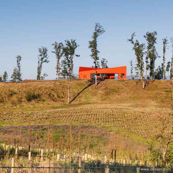 Waechter Architecture references red wine for cladding of Oregon winery