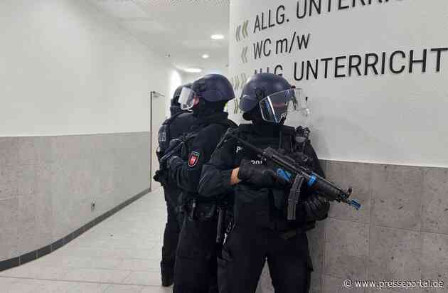 POL-CUX: Große Übung der Polizeiinpektion Cuxhaven sowie weiterer Einsatzkräfte der Polizeidirektion Oldenburg - Einsatzkräfte üben den Ernstfall einer Amoklage an einer Schule