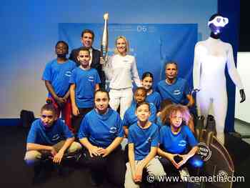 L’image avait marqué les esprits: la torche olympique sous-marine d’Alice Modolo entre au musée national du Sport de Nice