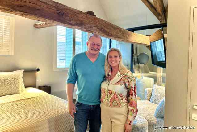 BINNENKIJKEN. Hans (54) en Tamara (51) openen na vier jaar renovatiewerken B&B Quay 17: “Moderne inrichting met respect voor het verleden”