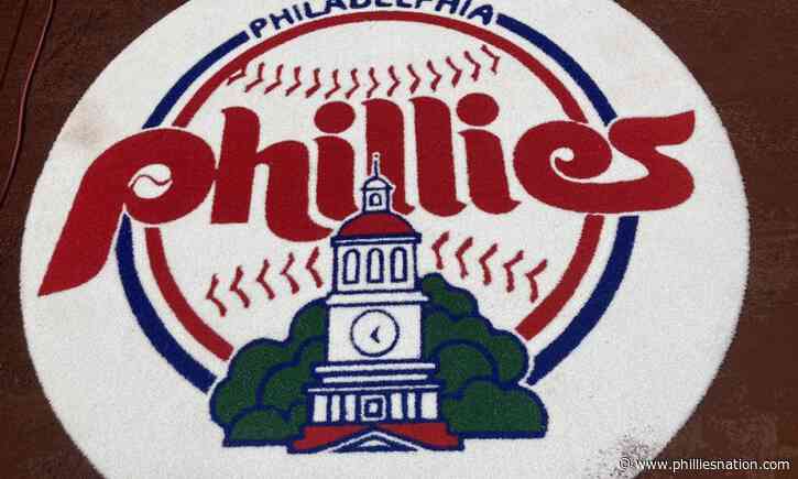 Phillies announce trade, roster moves as free agency begins