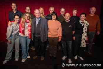 Theater ’t Fonteintje brengt komisch volksstuk, ereburgemeester terug van de partij: “Mijn 45ste rol bij dit gezelschap”