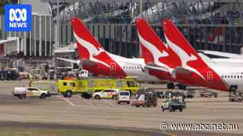 ABC journalist reveals moment his blood ran cold during Qantas take-off emergency