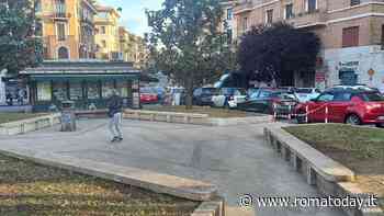 Bivacchi, scritte e rifiuti. Ora piazza Lecce è tornata fruibile dai cittadini