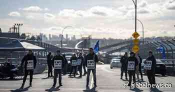 B.C. port lockout: Union, employer plan mediated talks