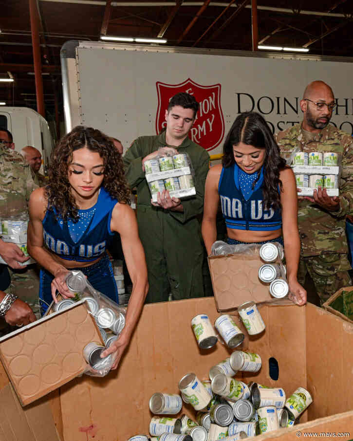 Mavs and Kroger Unite to Support Veterans