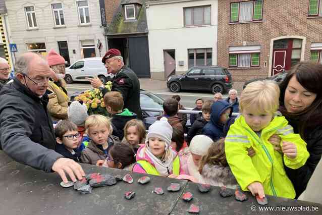 Kleuters herdenken einde Eerste Wereldoorlog