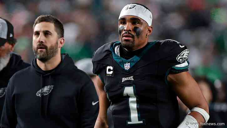 Eagles' Jalen Hurts set to start against Cowboys despite Nick Sirianni suggesting QB was limited by injury