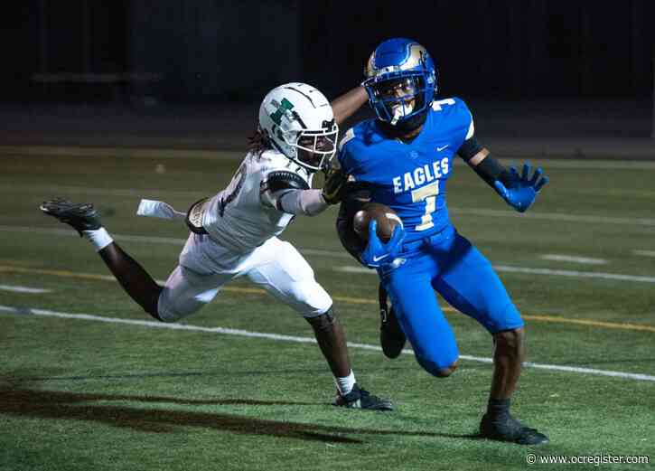 Santa Margarita football races past Inglewood to begin CIF-SS playoffs with lopsided win