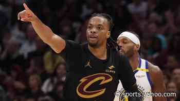 Cavaliers beat Warriors for 10th straight win