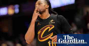 Surging Cleveland Cavaliers throttle Warriors to reach 10-0 for first time