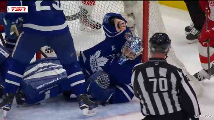 Anthony Stolarz makes a bare-handed save