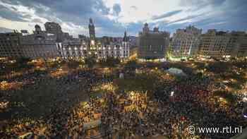 Meer dan 100.000 demonstranten in Valencia eisen aftreden regiopresident