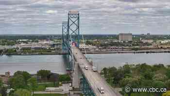 Investigation at Ambassador Bridge reroutes traffic from U.S. to Canada: police, CBSA