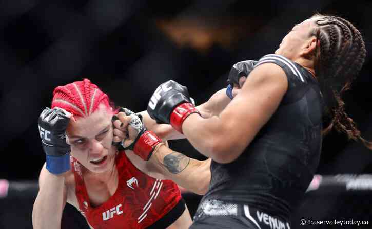 Canadian strawweight Gillian (The Savage) Robertson wins third straight in UFC